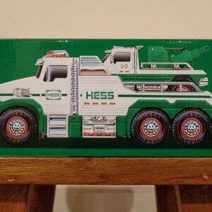 2019 HESS TOW TRUCK RESCUE TEAM